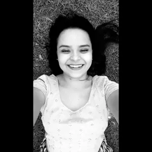 Maria - Profe de canto - Medellín