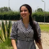 Salma - Prof de préparation bac scientifique - Casablanca