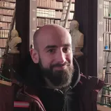 Javier - Profesor de finanzas - Madrid