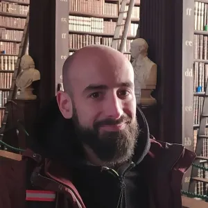 Javier - Profesor de finanzas - Madrid