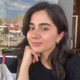 Tuğçe - Türkçe öğretmeni - 