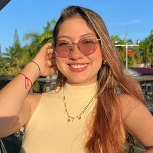 Laura Sofia - Profe de francés - Cali