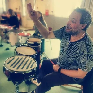 Gilles - Prof de percussions - Talence