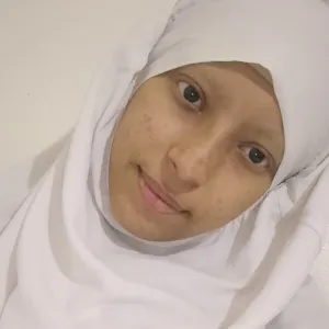 Sabrine - Prof de SVT - Meknès
