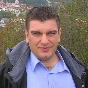 Srđan - nastavnik za upis u poslovnu školu - Београд