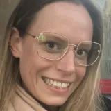 Hollie-Popcorn - Sign language tutor - 