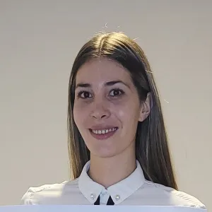 Maira Sabrina - prof de Química - Mendoza