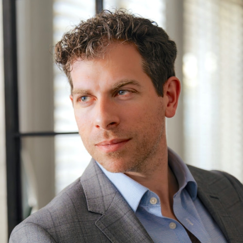 Tyler - Singing teacher - R1752/h