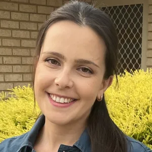 Snezhina - German tutor - Rockingham