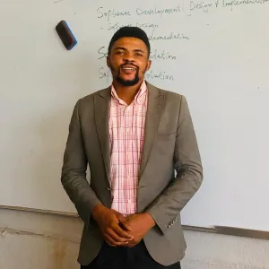 Victor - Computer programming tutor - Abuja municipal