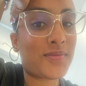 Anais liz - prof de Español y Literatura - Santiago de los Caballeros