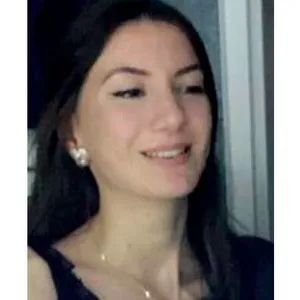 Chloé - Prof d'aide aux devoirs - Veauche