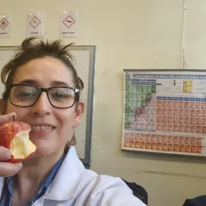Maria - profesor de química - Montevideo