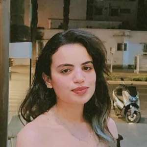 Aicha - Prof de maths - 