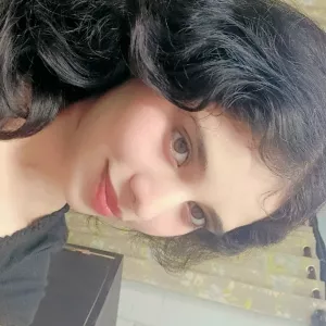 Divyanshi - English tutor - Dehradun
