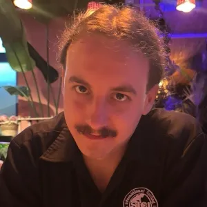 Cosmin - Profesor de Engleză - Iași