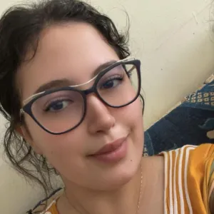 Yasmine - Prof de maths - 