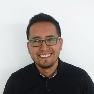 Julio - Profe de diseño gráfico - Lima