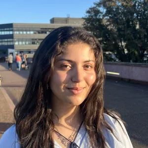 Assia - Prof de maths - Nancy