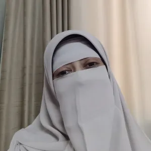 Sarah - Arabic teacher - Egypt
