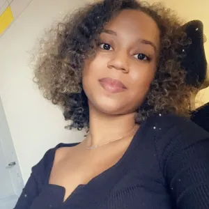 Severine - Prof de français - Les Abymes