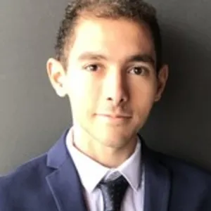 Mokhtar - Prof d'économie - Nice