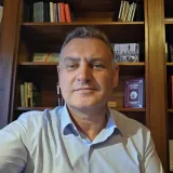 Alfred - trajnues gjuhe shqipe - Fushë Krujë