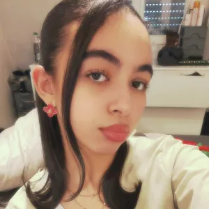 Anissa - Prof de maths - Charleville-Mézières
