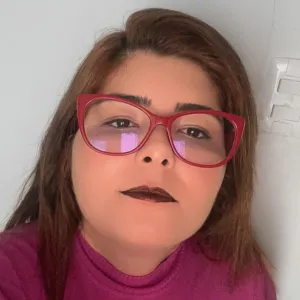 Laryssa Carla - Professor de história da arte - Rio Branco