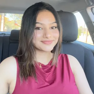 Srishti - Biology tutor - Adelaide