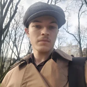 Rares - Profesor de Engleză - Iași
