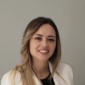 Müge - Fen bilimleri öğretmeni - 