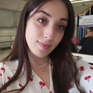 Melissa - Prof de chimie - Paris 20e