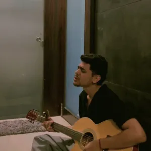 Taksh - Guitar tutor - Mumbai