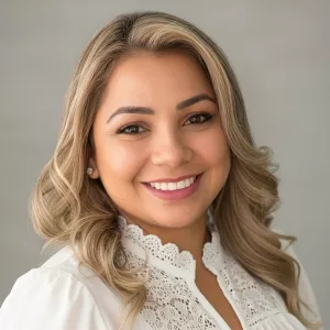 Bruna - Professor de história - Vila Gonçalves