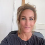 Annie - Svensklärare - Stockholm