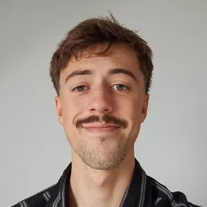 Theo - History tutor - Bangor