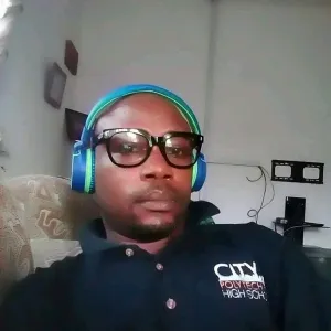 Emmanuel - Python tutor - Benin city