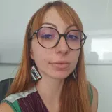 Iulia - Profesor de Engleză - București