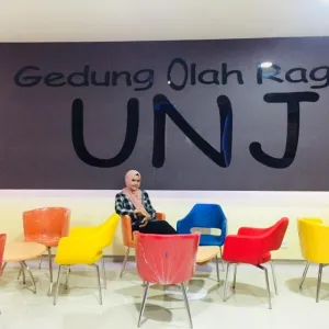 Tari - Guru renang - DKI Jakarta