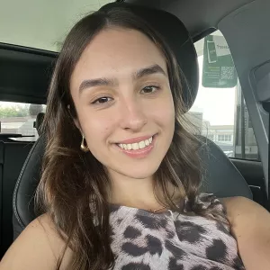 Isabela - Prof de inglês - Jardim Chapadão