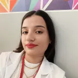 Elif - Ödevlere yardım öğretmeni - İzmir