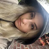 Ioana - Profesor de Engleză - București