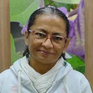 Elizabeth - Profe de ciencias naturales - 