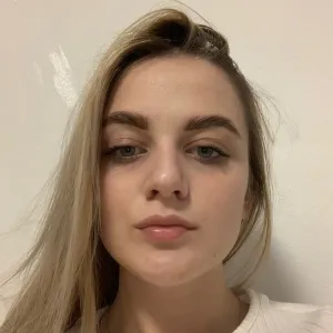 Alexandra-Gabriela - Profesor de Economie - Pantelimon