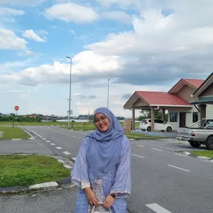 Nura - Maths tutor - Kuching