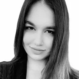 Christina - Δάσκαλος Ελληνικών για ξενόγλωσσους - Χολαργός