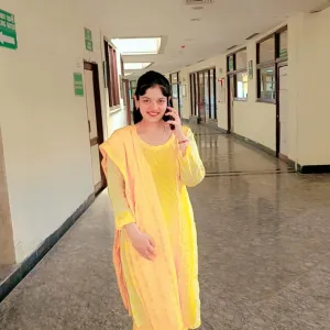Radhika - Biology tutor - Greater Noida