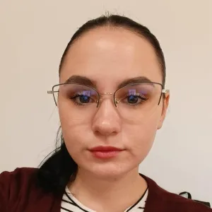 Monika - nastavnik japanskog jezika - Нови Сад