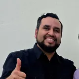 Miguel - Profesor de matemática - Calle Larga
